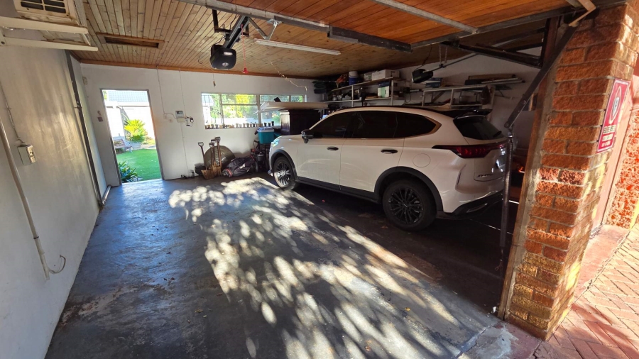 4 Bedroom Property for Sale in Universitas Free State